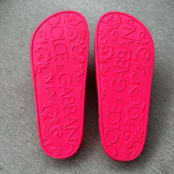 Dolce & Gabbana Bright Pink Rubber Slide NWOT Sz.37 - Picture 4 of 5